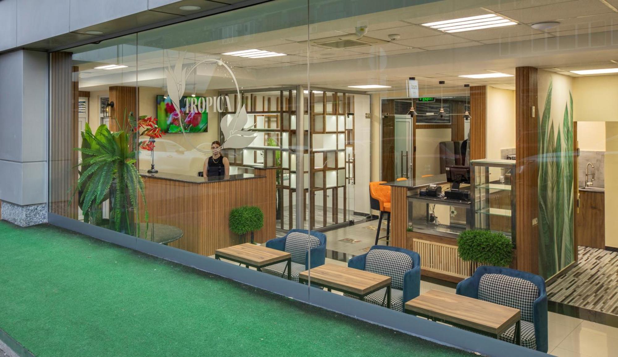 Tropica Inn Hostel Γιερεβάν Εξωτερικό φωτογραφία